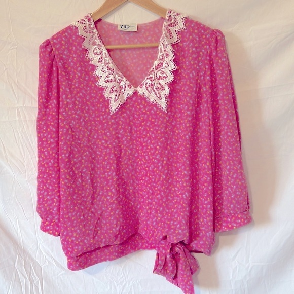 DG California Tops - Vintage Women's Pink Blouse with Lace Collar and Tie Waist size Large 20in PTP